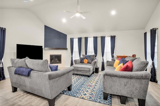 2210 Reed Cave Lane, Spring, TX 77386