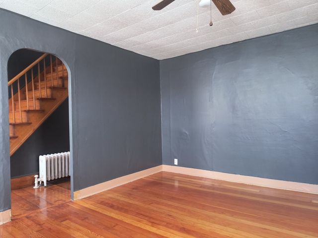 90 Tremont St, Fall River, MA 02720
