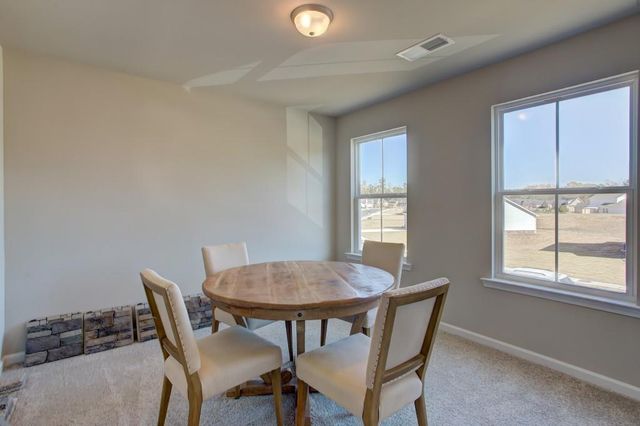 15 Purackal Lane, Statham, GA 30666