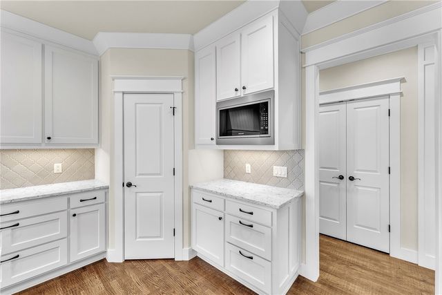 8607 W Flycatcher Place, Bentonville, AR 72713