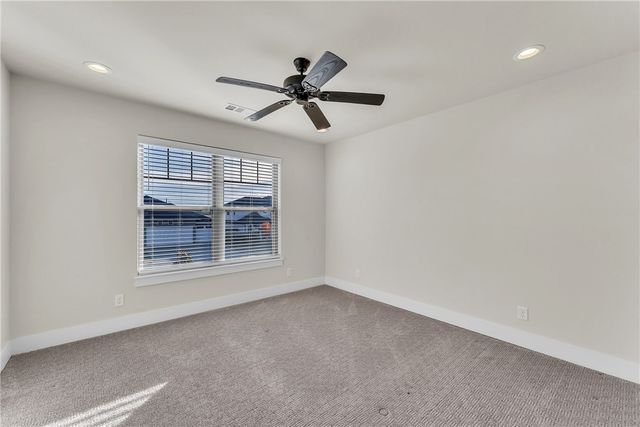 8607 W Flycatcher Place, Bentonville, AR 72713