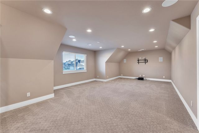 8607 W Flycatcher Place, Bentonville, AR 72713