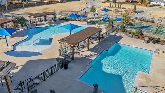 8607 W Flycatcher Place, Bentonville, AR 72713