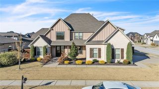 8607 W Flycatcher Place, Bentonville, AR 72713