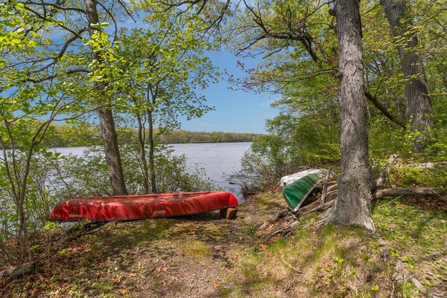 25 Tullson Ave, Seekonk, MA 02771