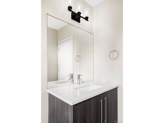 3361 Mariposa St, Denver, CO 80211