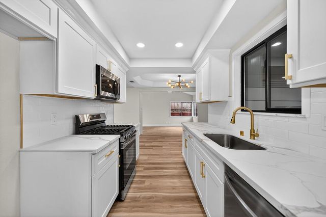 5334 Agate Way, Carmichael, CA 95608