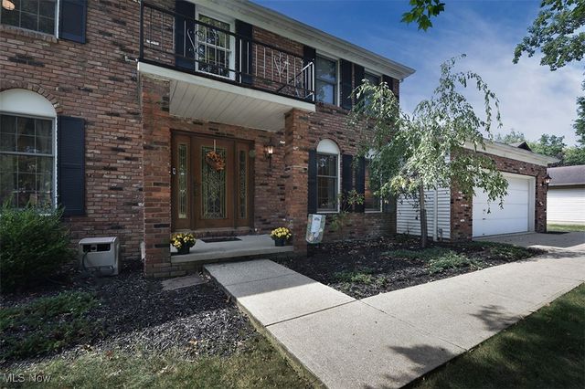 8960 Wildwood Drive, North Royalton, OH 44133