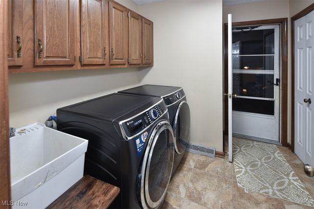 8960 Wildwood Drive, North Royalton, OH 44133