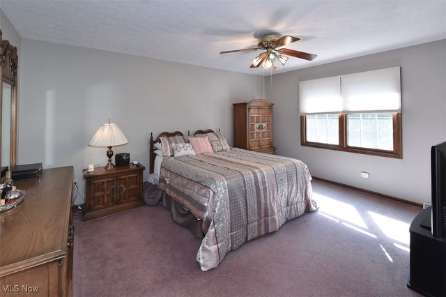 8960 Wildwood Drive, North Royalton, OH 44133