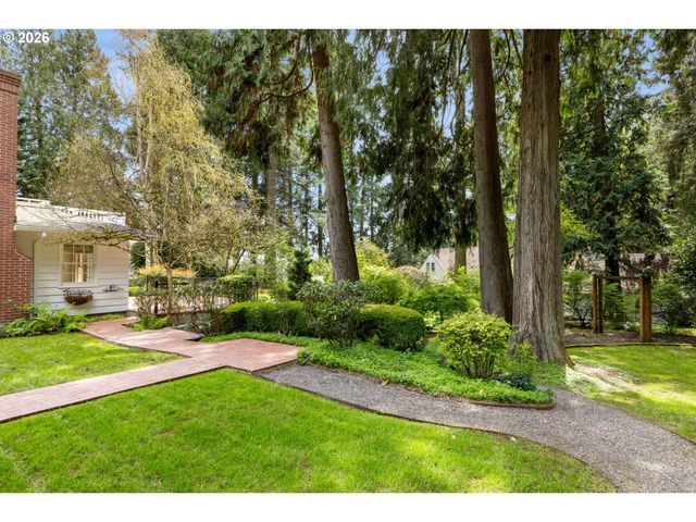 261 Sw BIRDSHILL Rd, Portland, OR 97219
