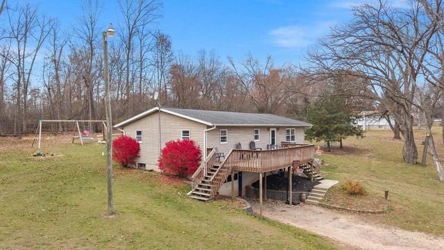 N3741 6th Road, Oxford, WI 53952