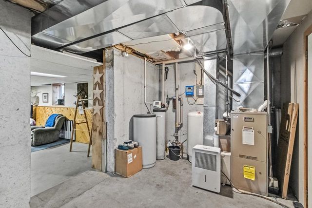 N3741 6th Road, Oxford, WI 53952