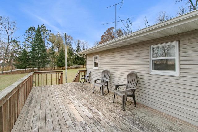 N3741 6th Road, Oxford, WI 53952