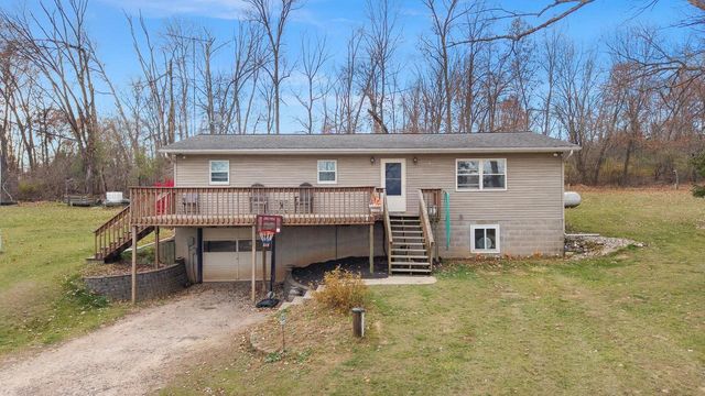 N3741 6th Road, Oxford, WI 53952