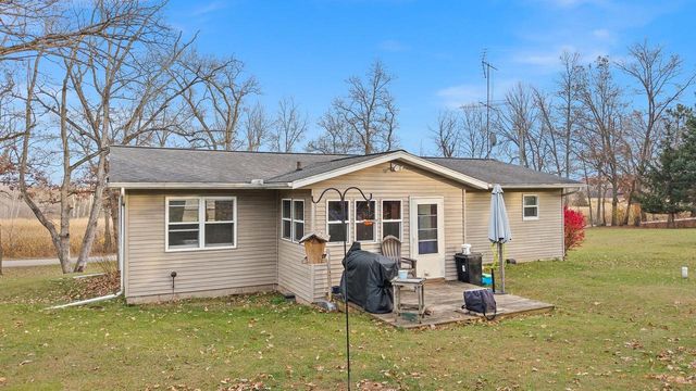 N3741 6th Road, Oxford, WI 53952