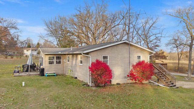 N3741 6th Road, Oxford, WI 53952