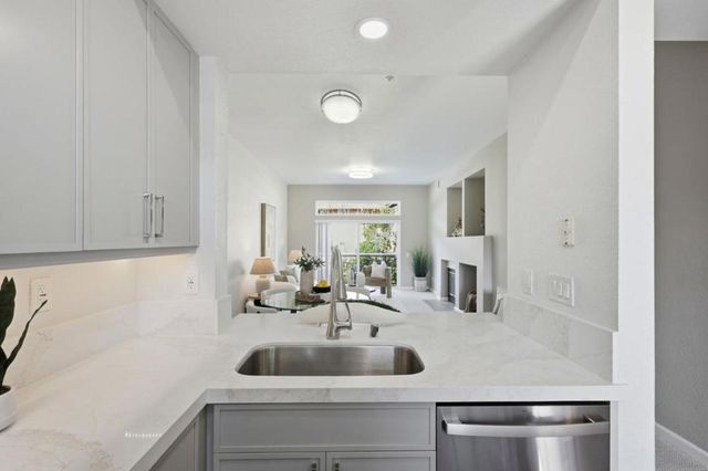 332 Crescent Court, Brisbane, CA 94005