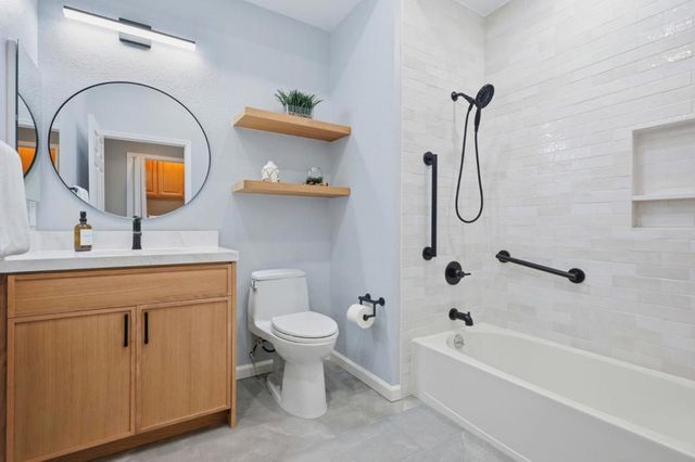 332 Crescent Court, Brisbane, CA 94005