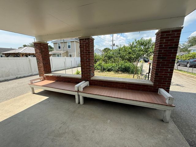 54 Pleasant St B, Wareham, MA 02571