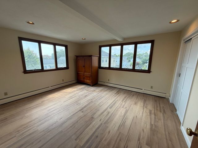 54 Pleasant St B, Wareham, MA 02571