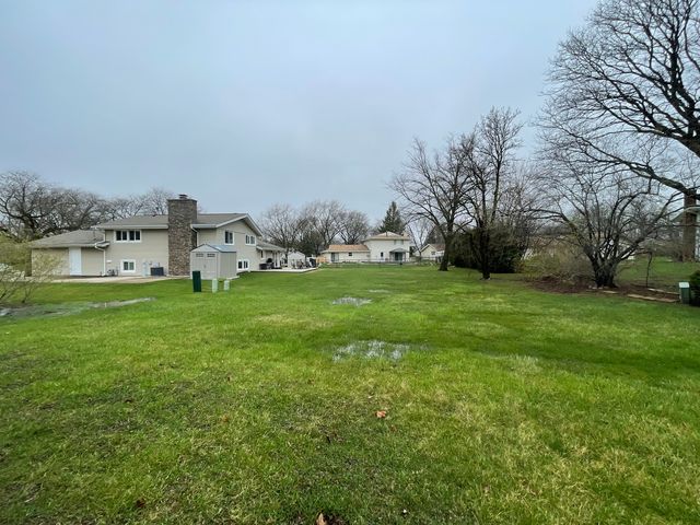 900 Georgean Lane, Schaumburg, IL 60193