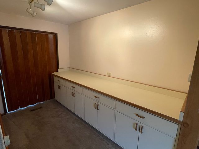 900 Georgean Lane, Schaumburg, IL 60193