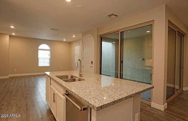 3855 S MCQUEEN Road 64, Chandler, AZ 85286
