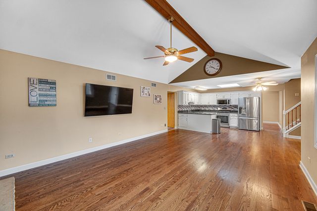 16448 S Rowley Lane, Lockport, IL 60441