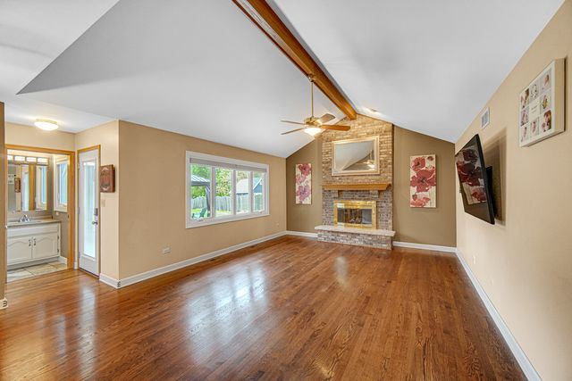 16448 S Rowley Lane, Lockport, IL 60441