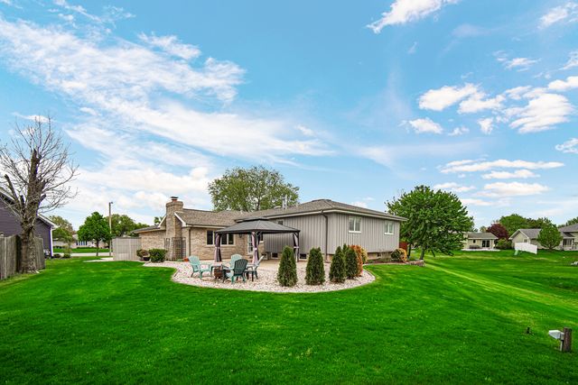 16448 S Rowley Lane, Lockport, IL 60441