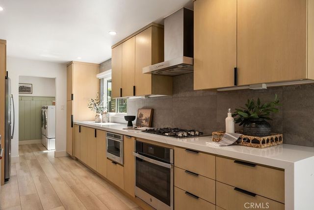 12822 Fairhaven, North Tustin, CA 92705