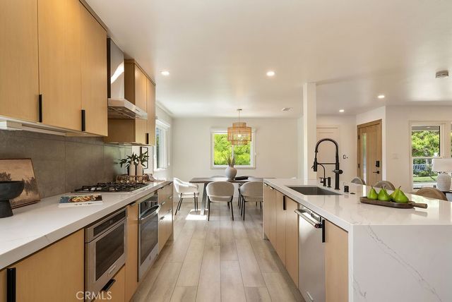 12822 Fairhaven, North Tustin, CA 92705