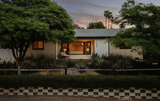 12822 Fairhaven, North Tustin, CA 92705