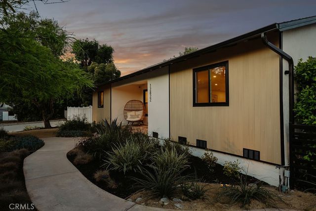 12822 Fairhaven, North Tustin, CA 92705