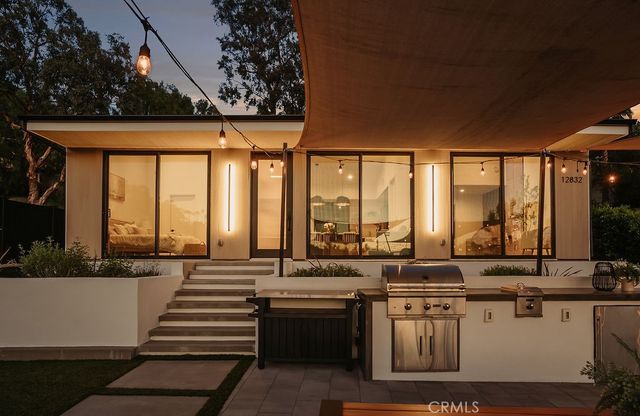 12822 Fairhaven, North Tustin, CA 92705