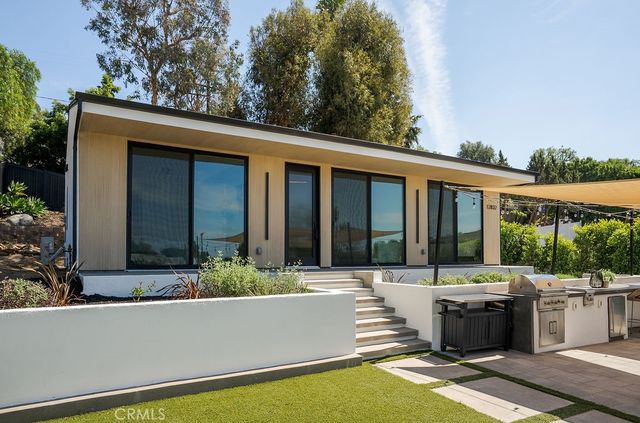 12822 Fairhaven, North Tustin, CA 92705