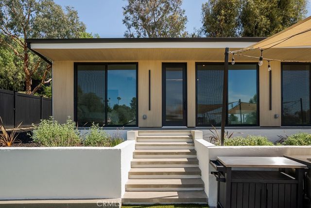 12822 Fairhaven, North Tustin, CA 92705