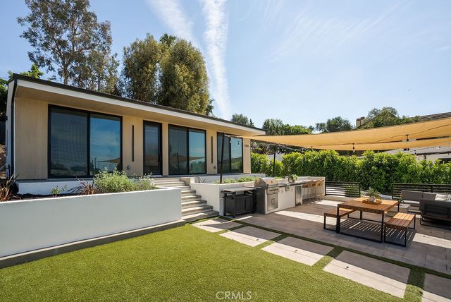 12822 Fairhaven, North Tustin, CA 92705