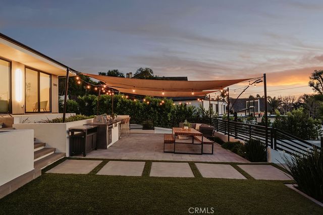 12822 Fairhaven, North Tustin, CA 92705