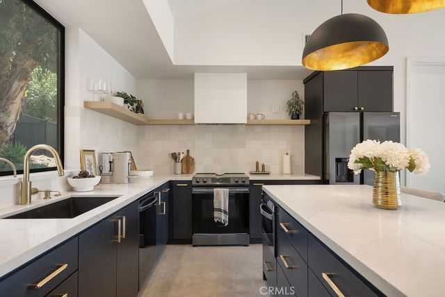 12822 Fairhaven, North Tustin, CA 92705