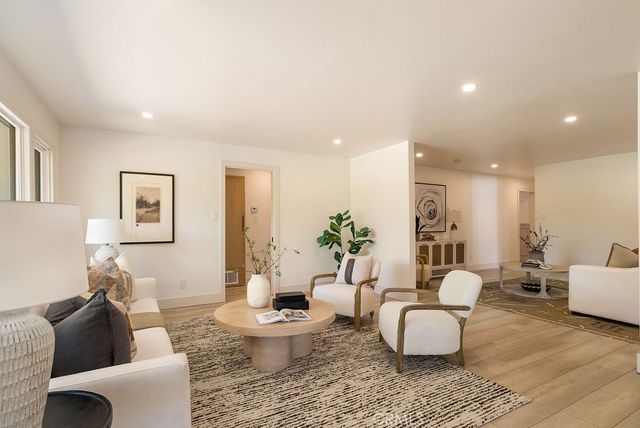 12822 Fairhaven, North Tustin, CA 92705