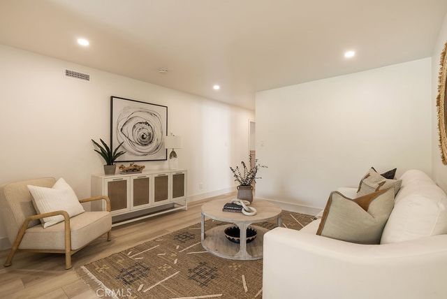 12822 Fairhaven, North Tustin, CA 92705