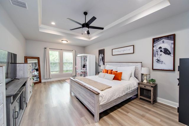 327 Modesto Drive, Houma, LA 70364