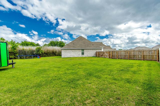 327 Modesto Drive, Houma, LA 70364