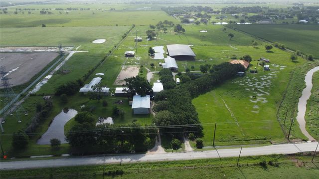 3936 Beasley West End Road, Beasley, TX 77417