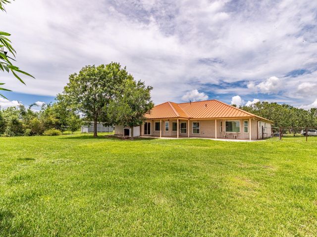 3936 Beasley West End Road, Beasley, TX 77417