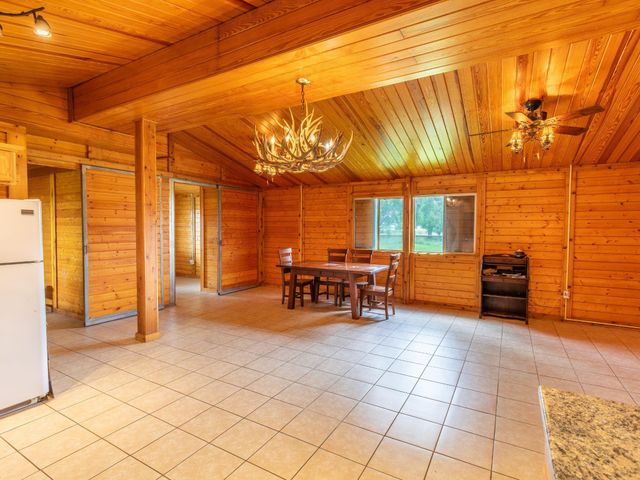 3936 Beasley West End Road, Beasley, TX 77417