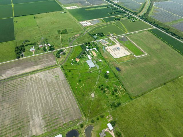 3936 Beasley West End Road, Beasley, TX 77417