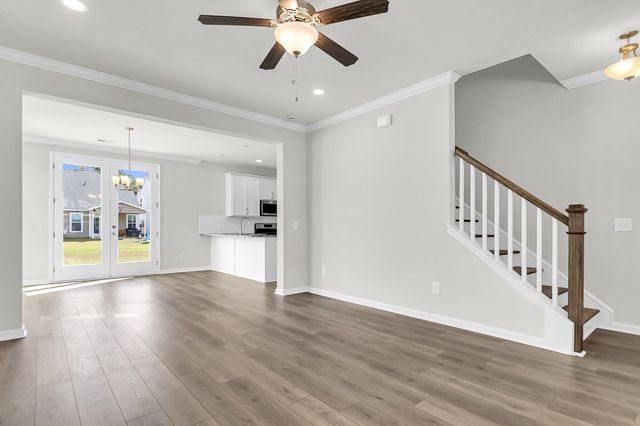 813 Abbey Gardens Lane, Moncks Corner, SC 29461